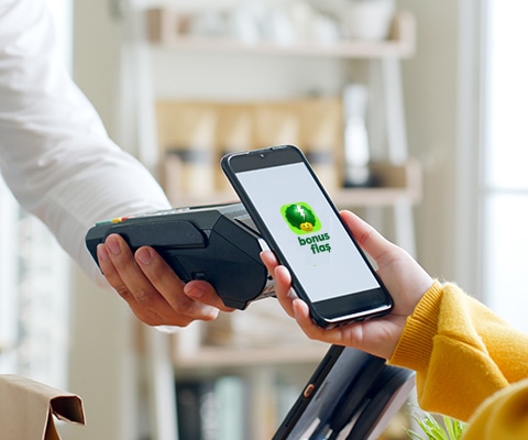 Mobil Temassız veya QR Ödeme'yle yapacağınız alışverişlerinize toplam 400.000 MR puan ayrıcalığı!